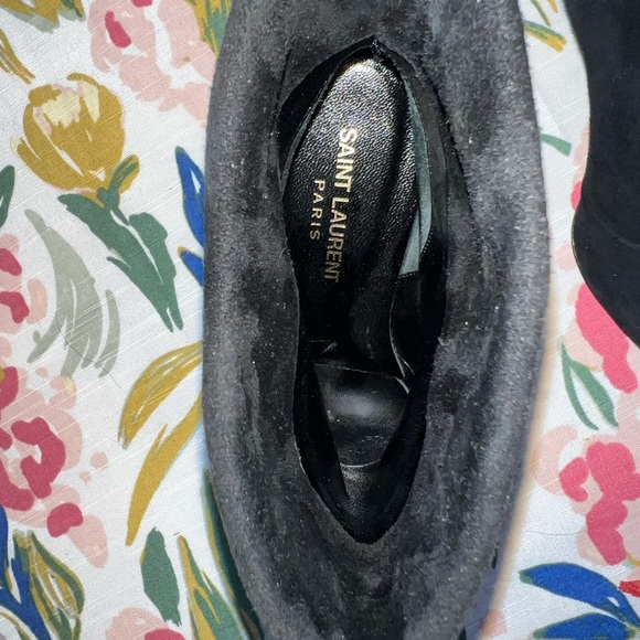 SAINT LAURENT PARIS Suede black booties - Picture 8 of 15